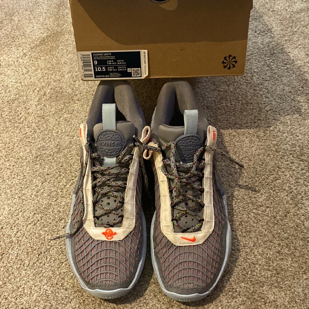Nike cosmic unity men’s size 9